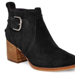 UGG® | Black Leahy Suede Ankle Boot - Women